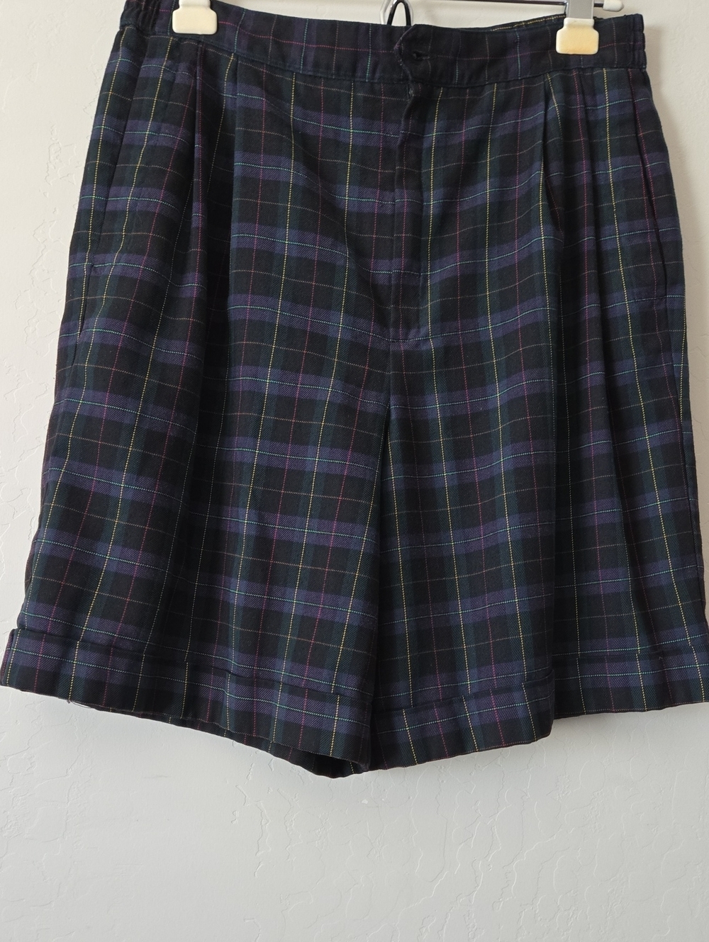 Plaid High-Waist Women’s Shorts — Black and Purple